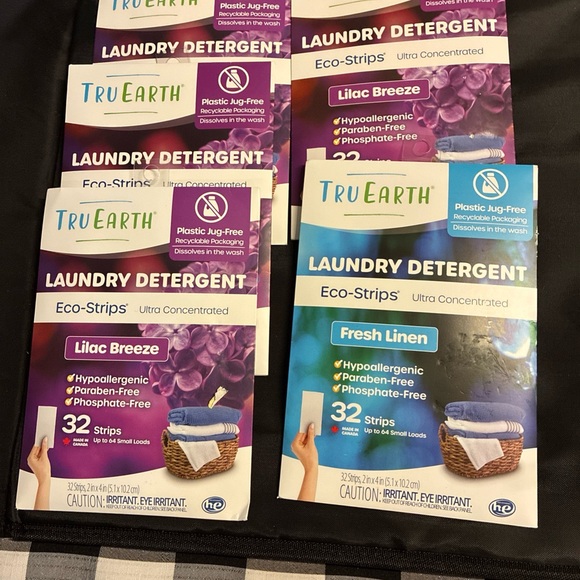 Tru Earth Laundry Detergent Eco-Strips - Picture 1 of 5